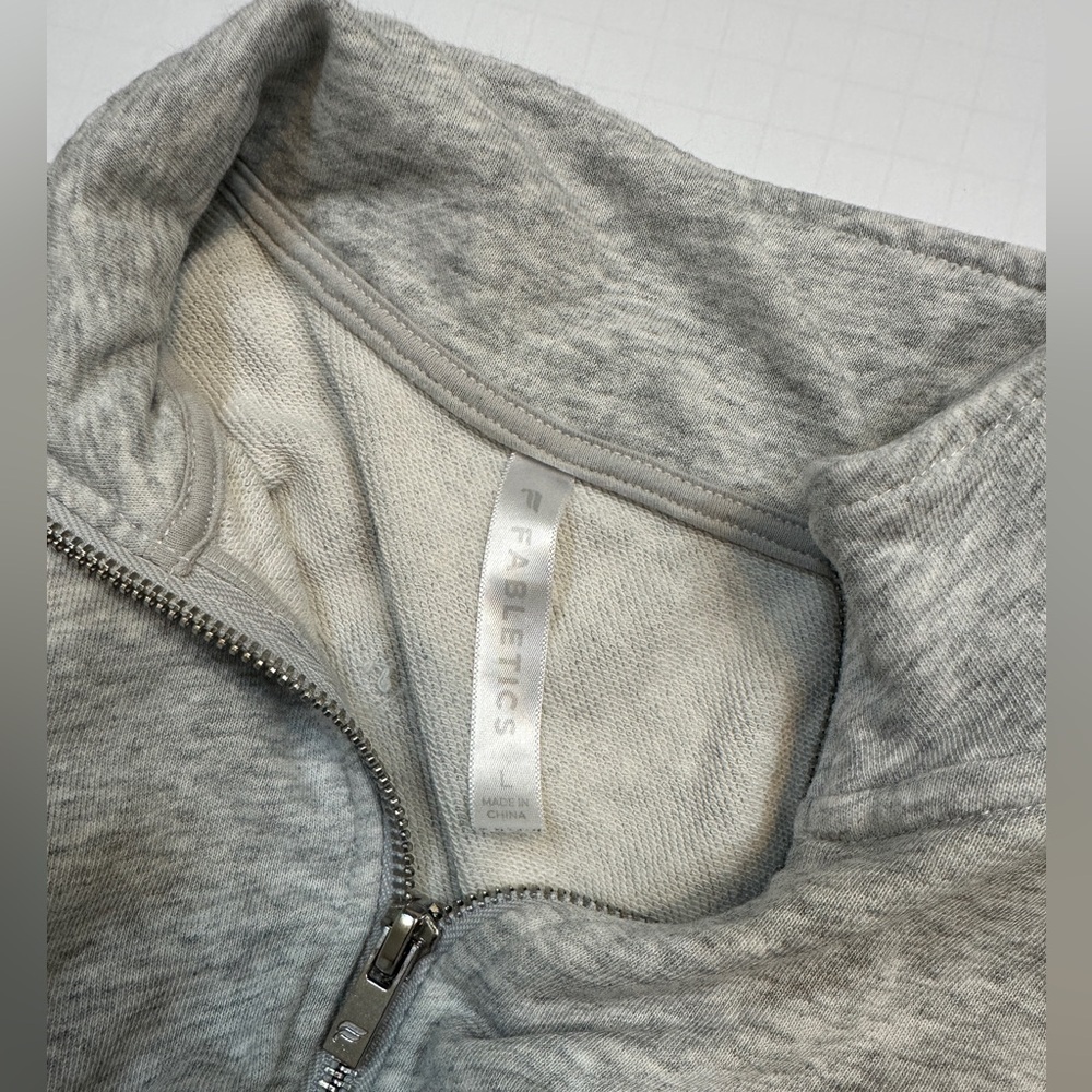 Fabletics Gray Half-Zip Women's Sweater Large - Picture 3 of 6